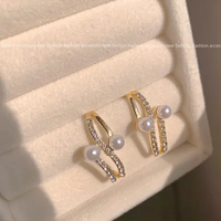 Thumbnail for Korean Geometric Pearl Stud Earring