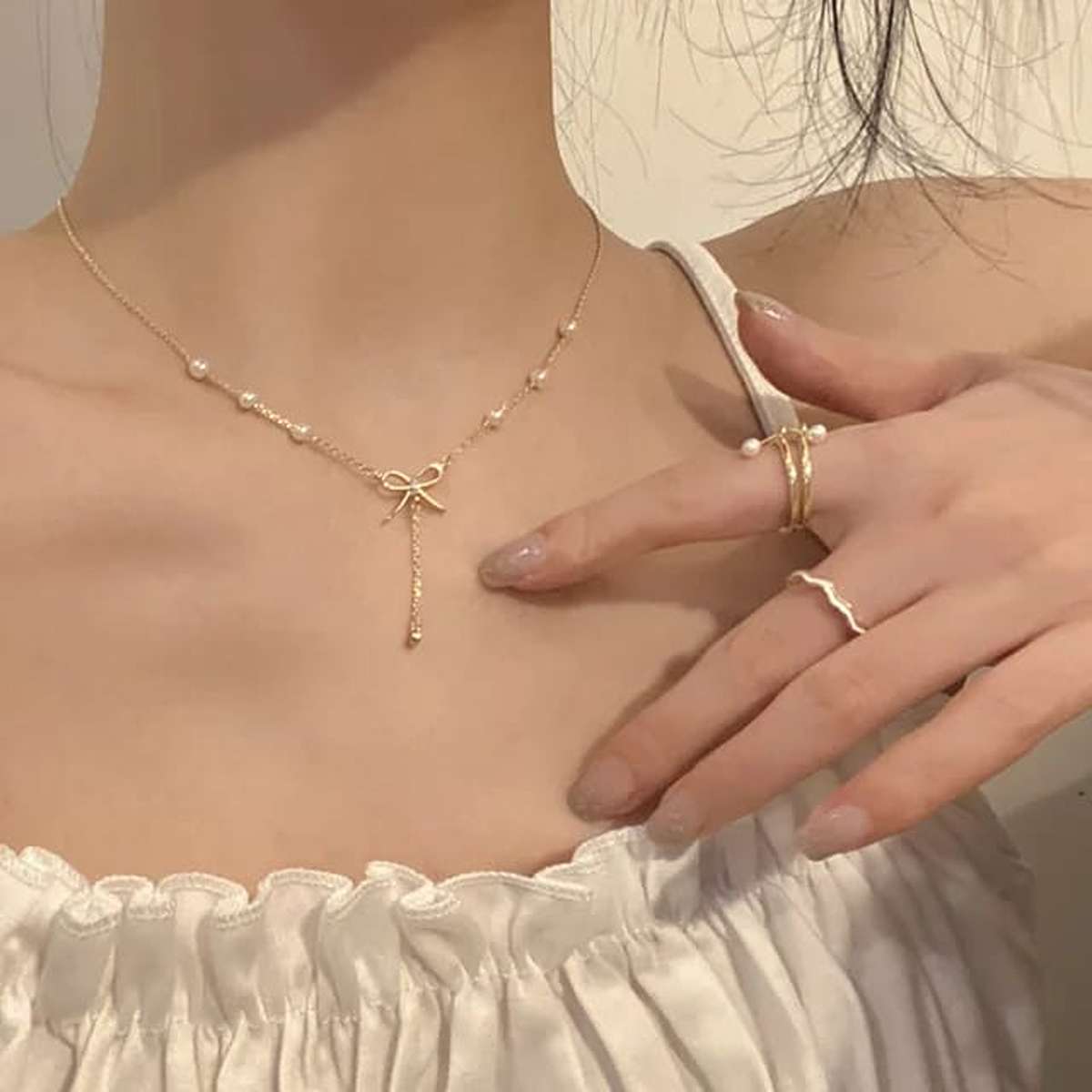 Bow knot choker necklace women's light luxury niche design clavicle chain