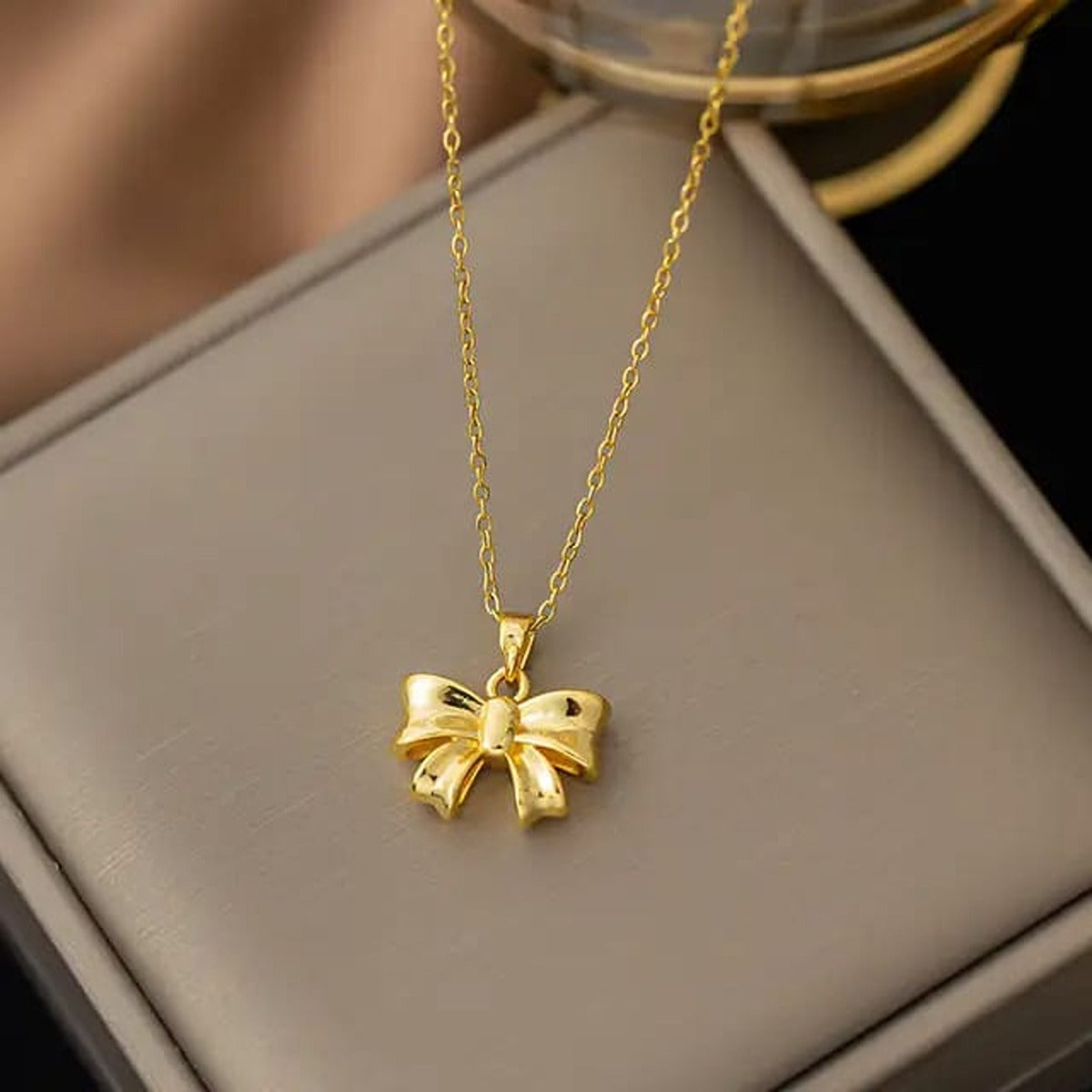 Graceful Bow Knot Pendant