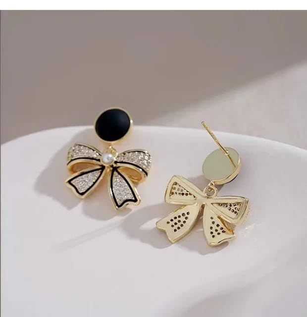 Bow shaped Earrings for women