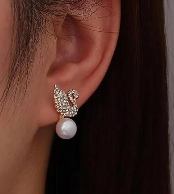 Swan shape Korean stud