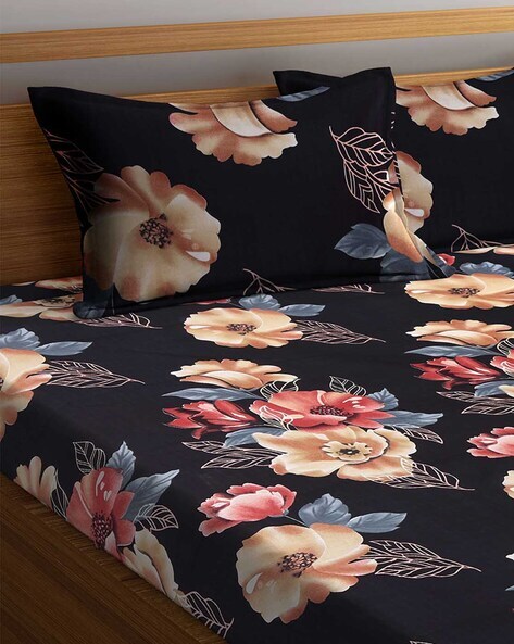 Beautiful Floral Print King-Size Bedsheet with 2 Pillow Covers