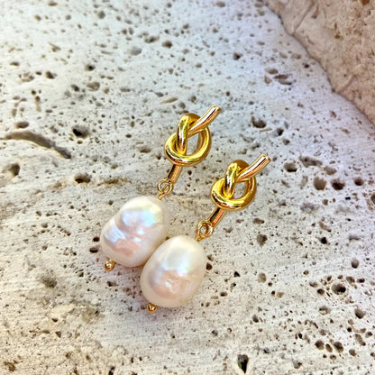 Pretty Pearls Knot and Pearl Earrings