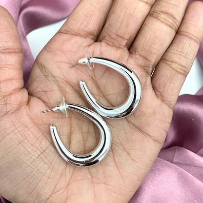 Silver Geometric Oval Stud Earrings