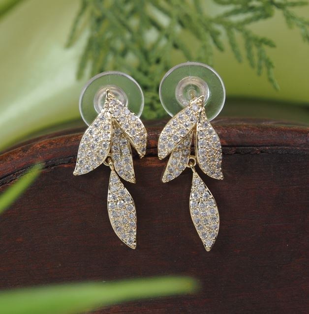 Leaf Design Cubic Zirconia Korean Earring - KRNER 5121