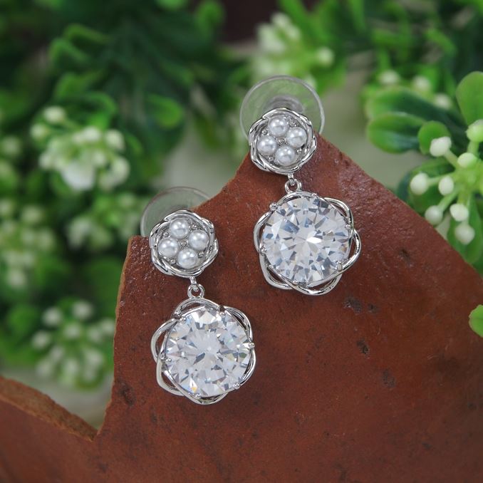 Floral Design Cubic Zirconia Korean Earring - KRNER 5127