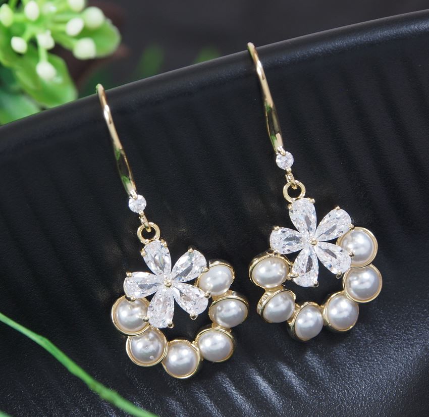 Korean Crystal Flower Pearl Drop Earring - KRNER 5363