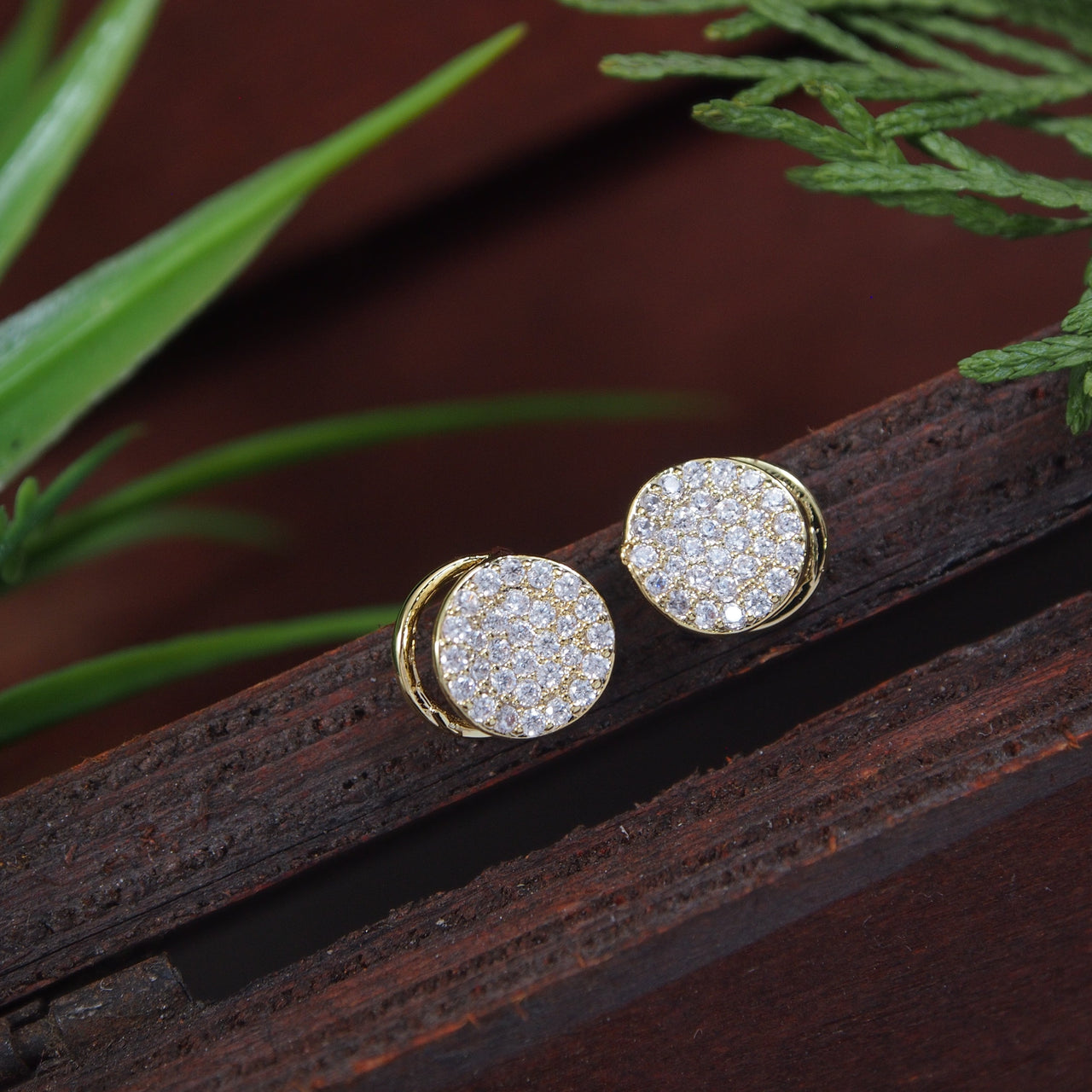 Korean White Diamond Stud Earring - KRNER 5385