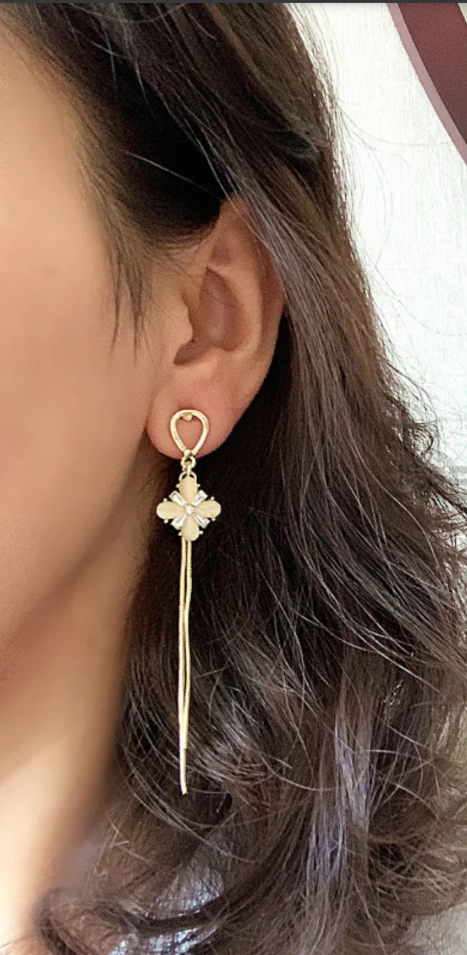 Flower Drop Earrings