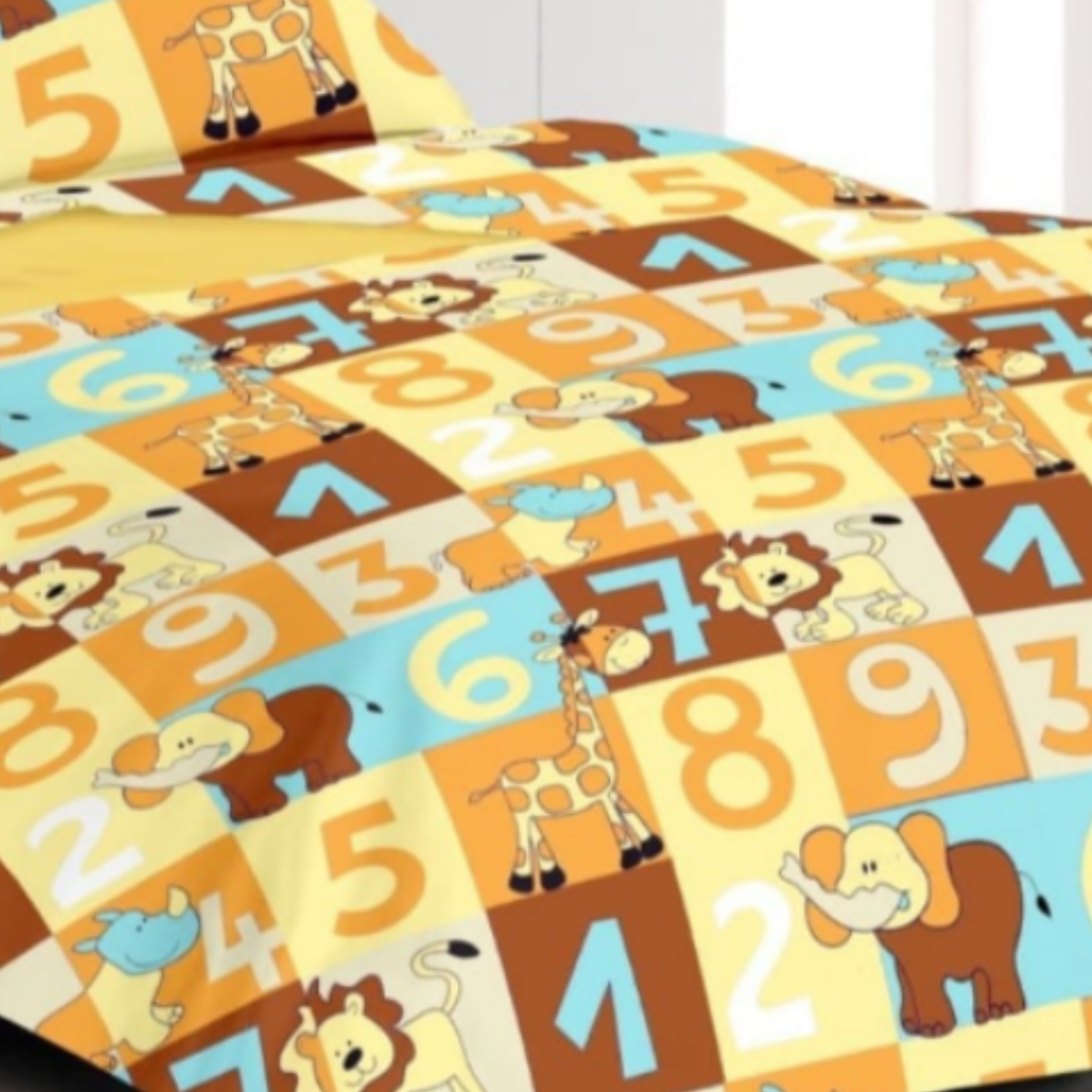 Yellow Giraffe Print Cotton Double Bed Bedsheet with 2 pillow Covers