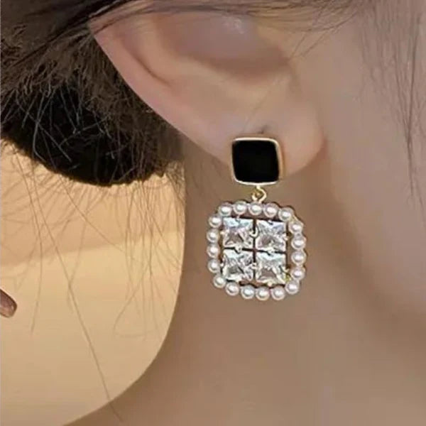 Premium Pearl and Crystal Earring