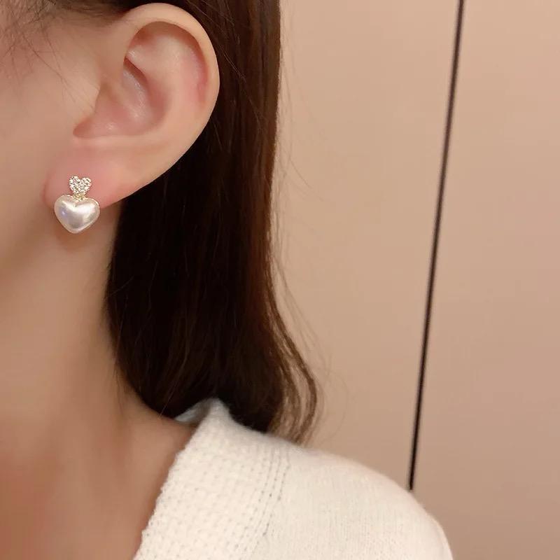 Tiny Heart Earrings