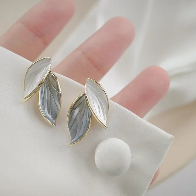 Leaf shape studs for women