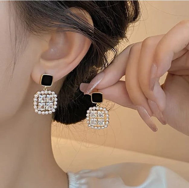 Premium Pearl and Crystal Earring