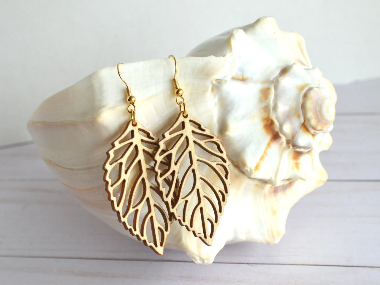 Leaf earrings