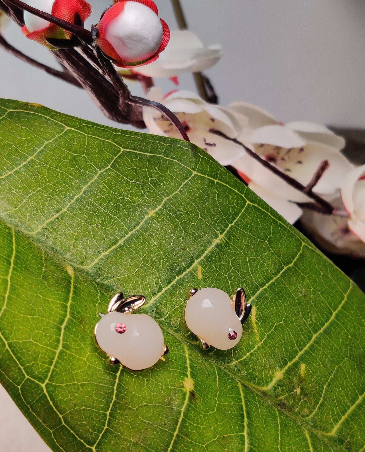 Rabbit shape ear studs for women