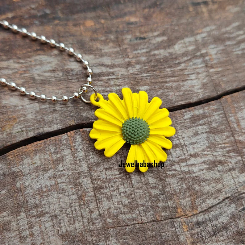 Beautiful  flower neck chain