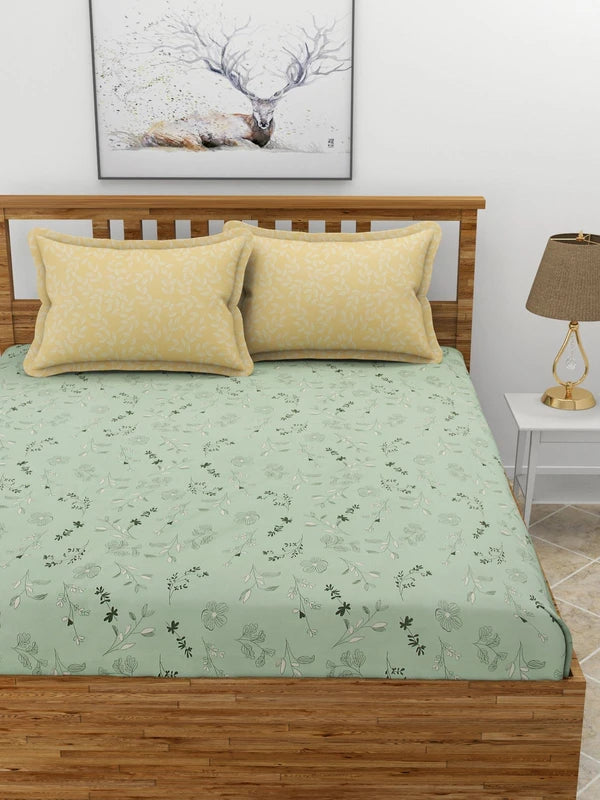 Green King Printed Fitted (Elastic) Bedsheet with 2 pillow covers