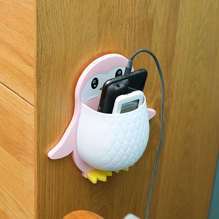 Super Cute Wall Mounted Penguin Design Rack